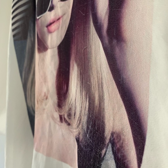 👚4/$20👚 Sheer flowy blouse - Picture 9 of 12